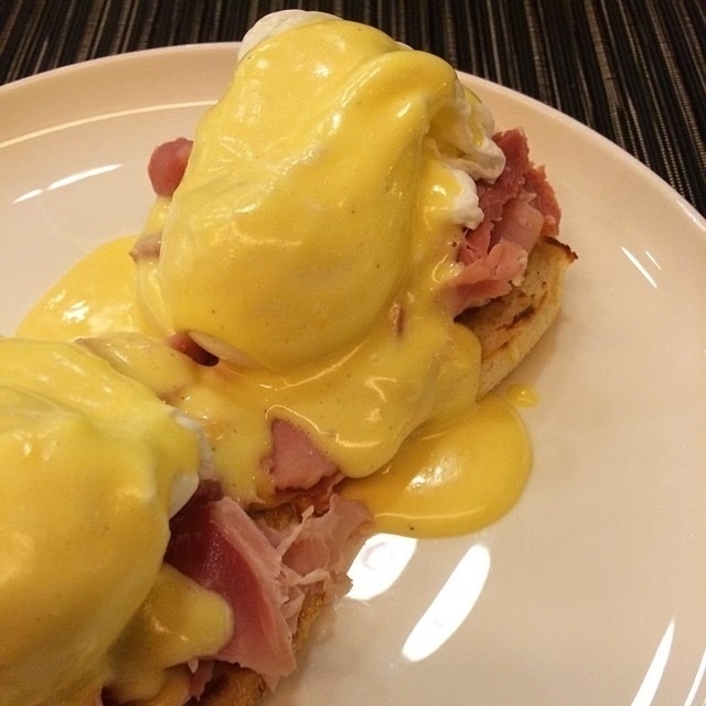 Eggs Benedict