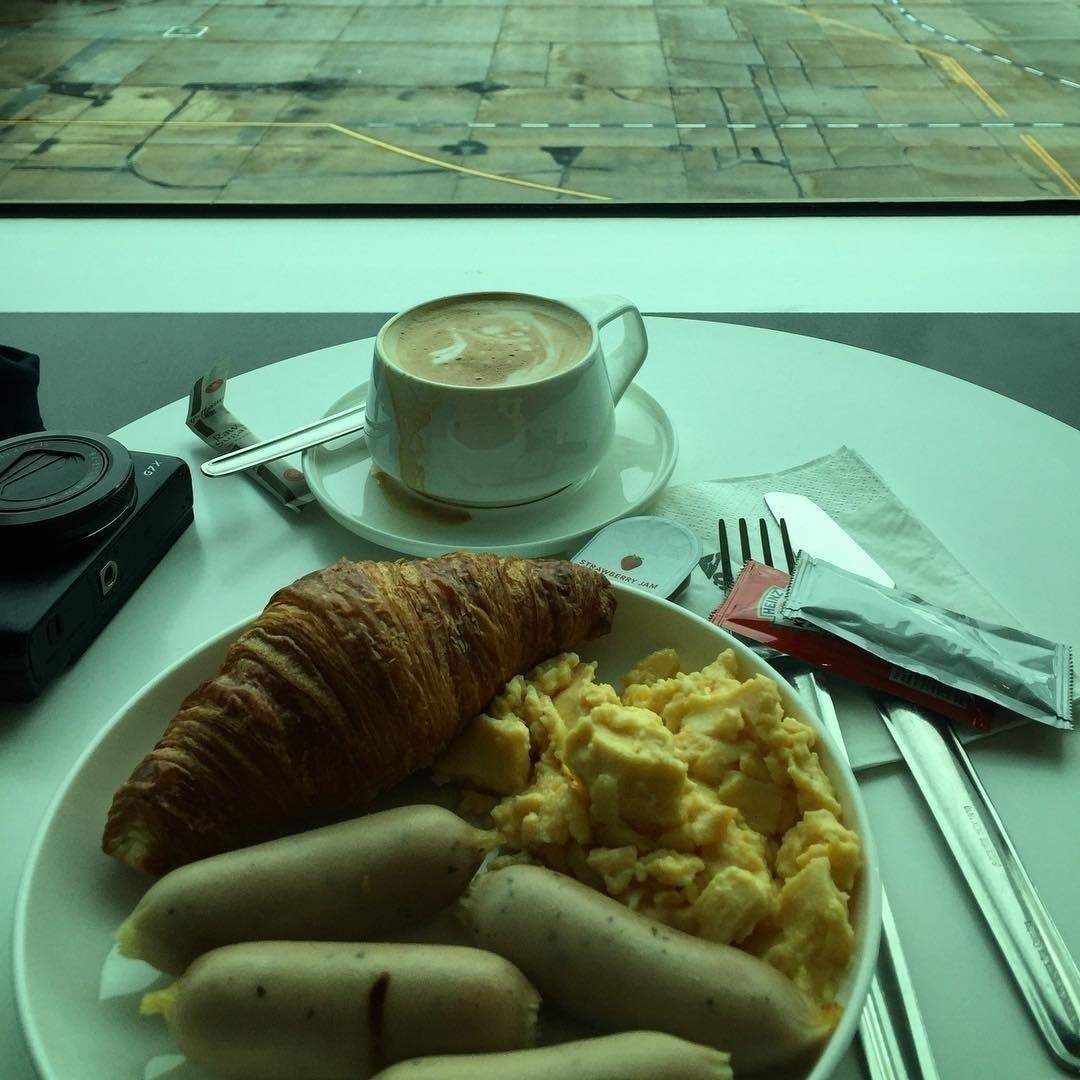 Breakfast in the Qantas Club