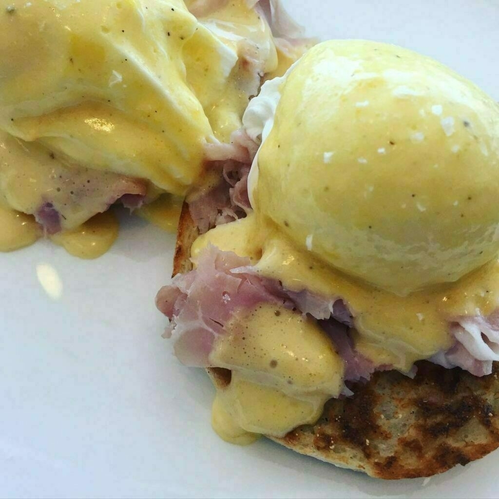 Eggs Benedict